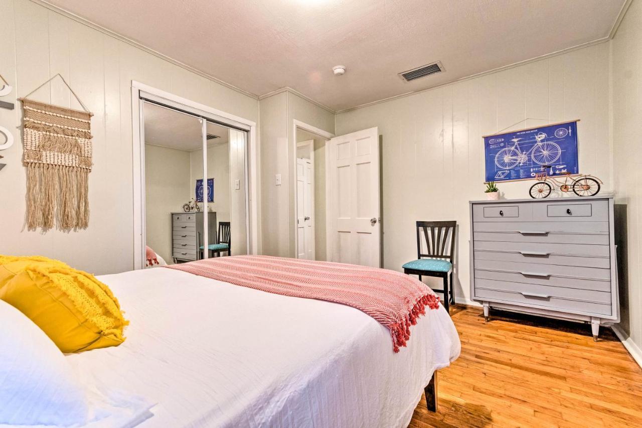 Centrally Located Hot Springs Home With Deck! ภายนอก รูปภาพ